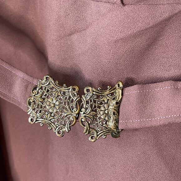 Vintage 1950s Lavender Wiggle Dress with Ornate Buckle Belt – Size Medium - Picture 5 of 16